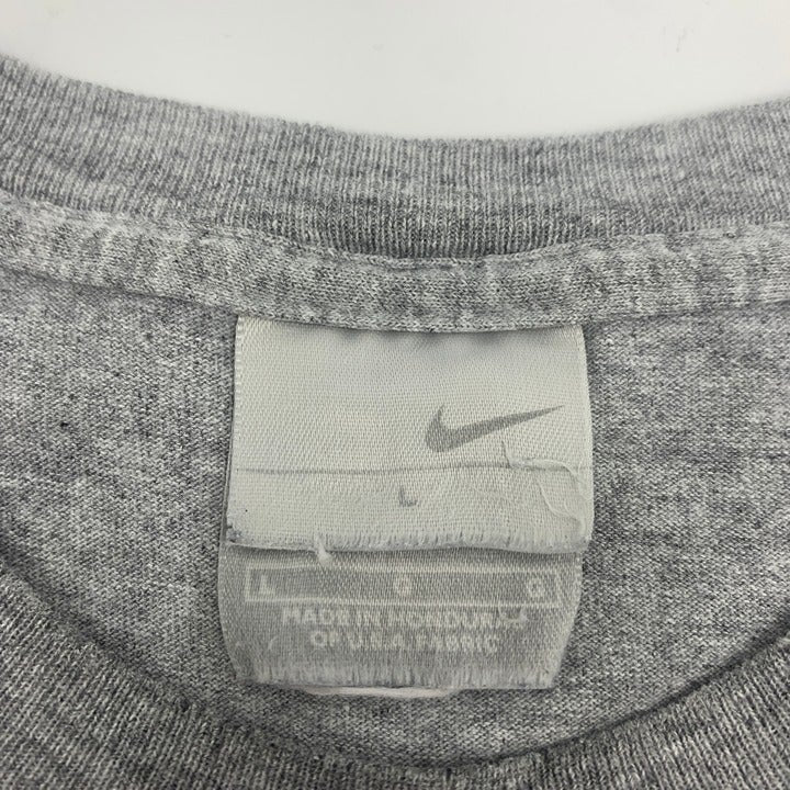 Vintage Nike Embroidered Silver Tag T-Shirt Size L