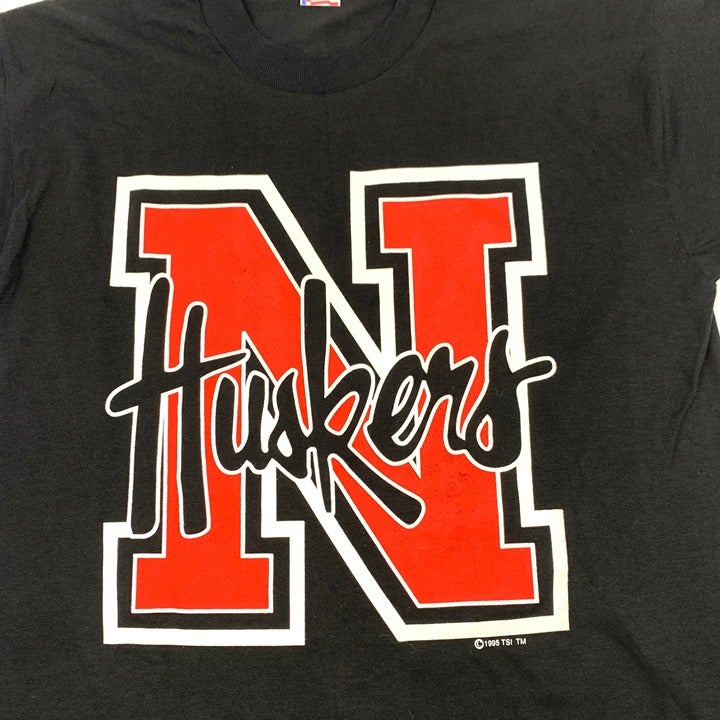 90s Nebraska Cornhuskers T-shirt Size L