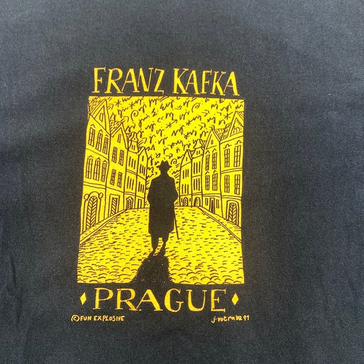 90s Franz Kafka Prague Art T-shirt Size M