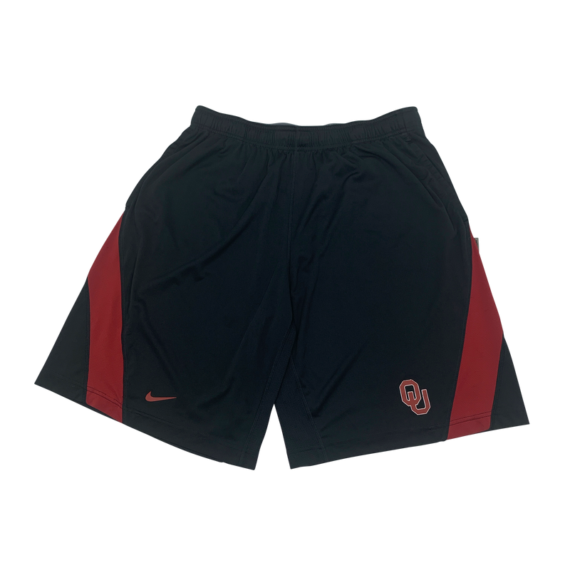 Nike Oklahoma Sooners Shorts Size XL.