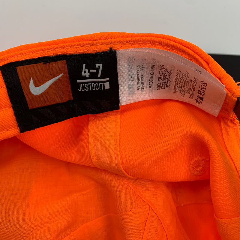 Youth neon orange Nike hat size 4-7
