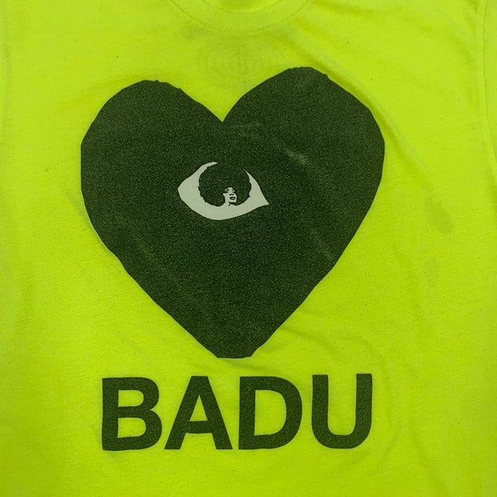 Erykah Badu T-Shirt Size M Made in USA