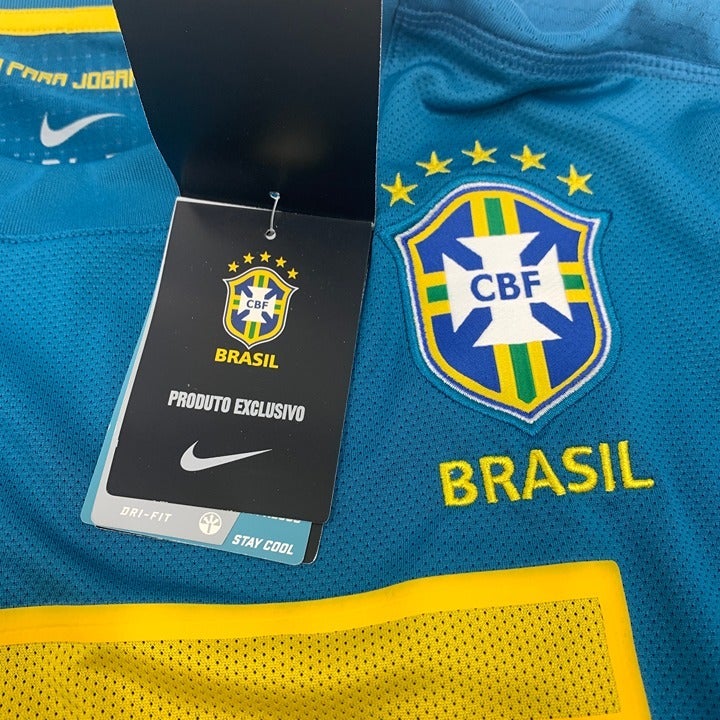 NWT Nike Brazil National Team 2011/12 Jersey Size M
