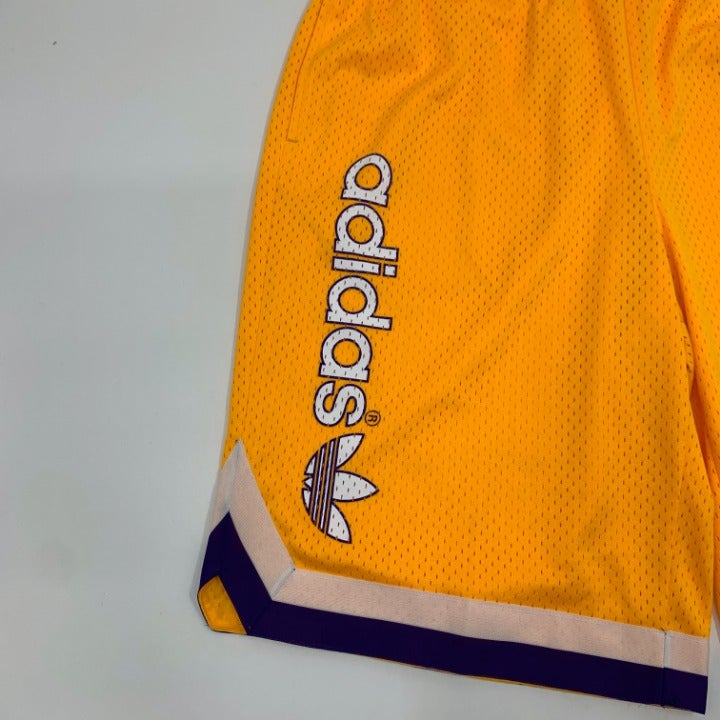 Los Angels Lakers Adidas Shorts Size XL